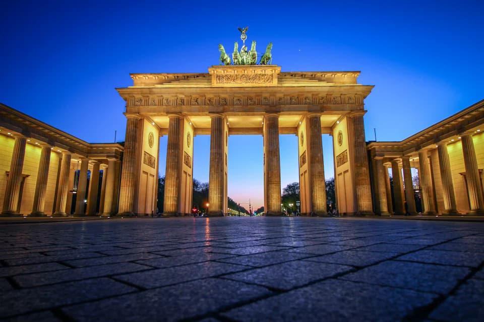 The Brandenburg Gate lit up at night